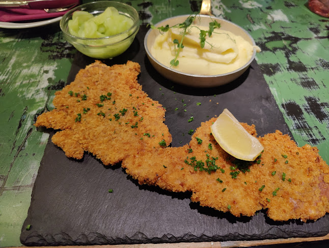 Balatonfüred, Aranyhíd stny. 8, 8230