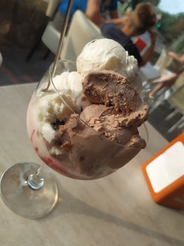 Comentarii opinii despre Diablo Cukrászda