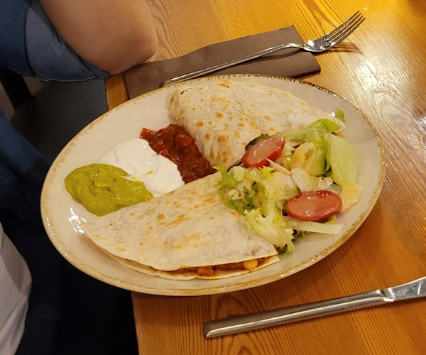 Opinii despre Replay Cafe & Restaurant în Pécs - Vendéglátás