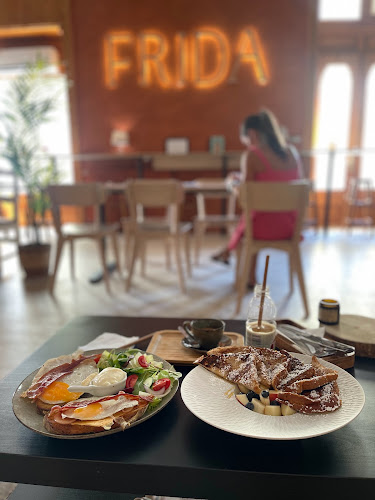 Frida Kávéház - Vendéglátás