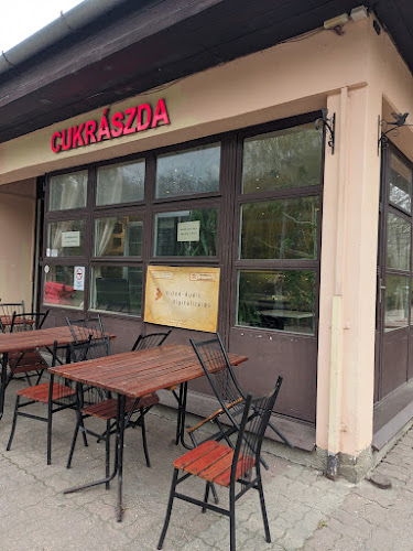 Don Bosco Cukrászda -Római tér-