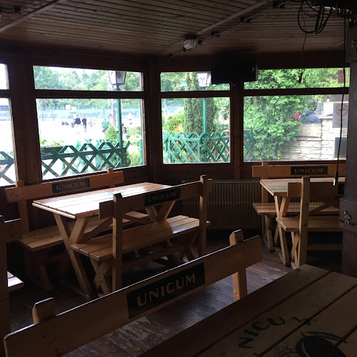 Teniszke - Vendéglátás