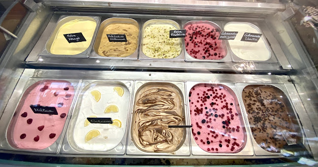 Comentarii opinii despre L'Amuse Cukrászda&Kávézó