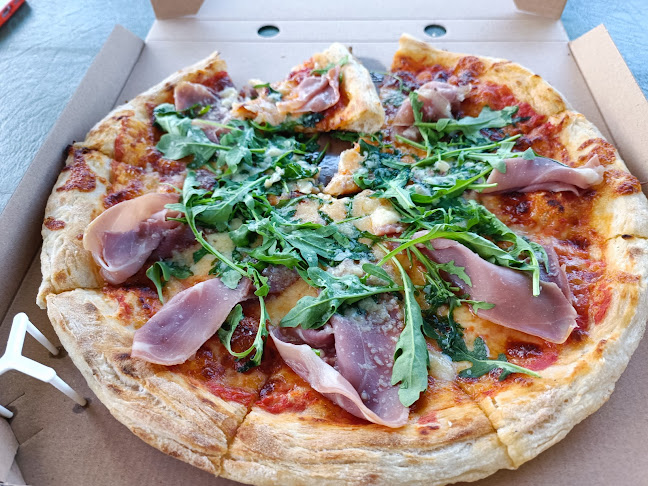 Opinii despre Ferdinánd Bisztró în Kunmadaras - Vendéglátás