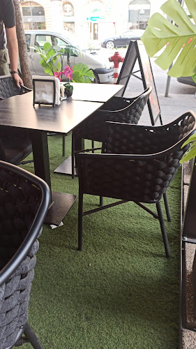 Richie’s Rooster’s - Vendéglátás