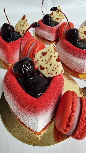 Comentarii opinii despre Ricsi-Cukrászda Kft.