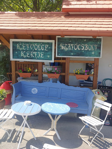 Opinii despre Ketvölgy Kertje kultúrtörténeti Kávézó és Étterem în Kétvölgy - Vendéglátás