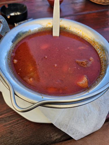 Opinii despre BISTRO 100 M7- Étterem és Reggeliző în Siófok - Vendéglátás