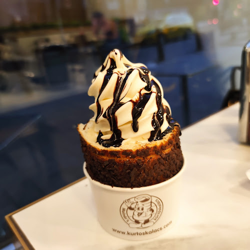 Budapest, Váci u 31, 1052