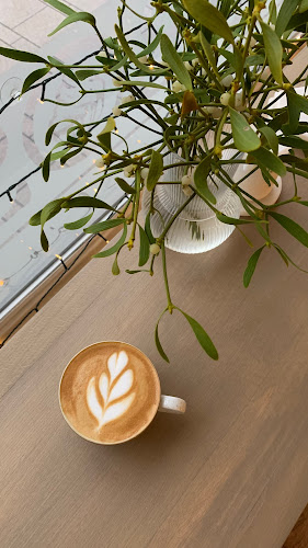 Comentarii opinii despre HABOS - édesek és kávé