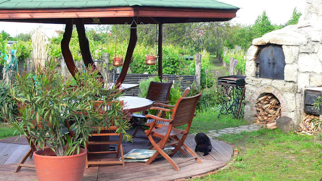 Opinii despre Etyek Öreghegyi Vendégasztal în Etyek - Vendéglátás