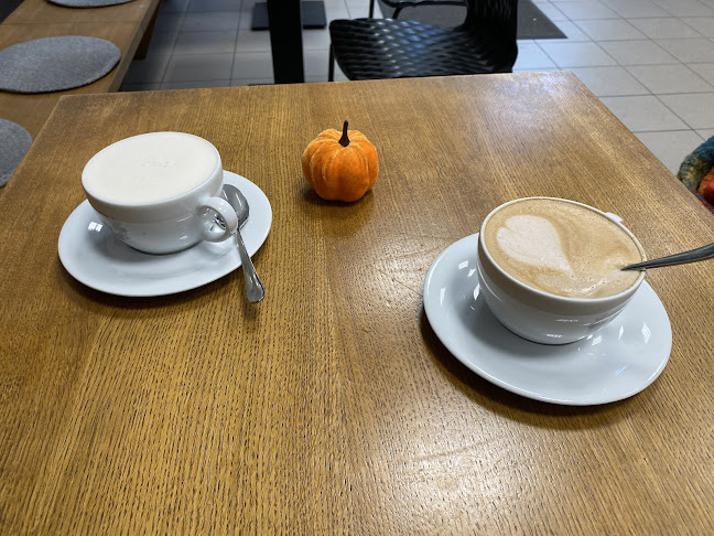 Opinii despre Manetti Coffee Pest în Budapest - Vendéglátás