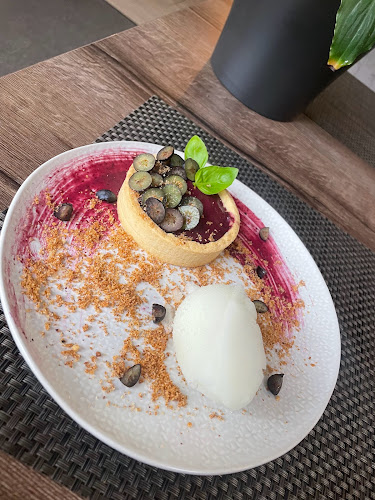 Nuts Grill&Wine - Heves