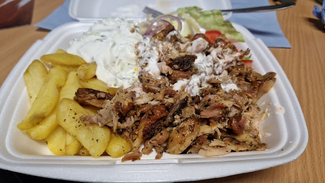 Opinii despre Pyrgos Taverna în Budaörs - Vendéglátás