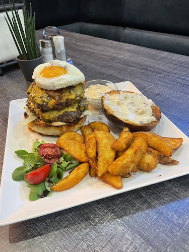 Richie’s Rooster’s