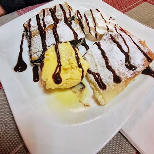 Gulyás udvar Étterem