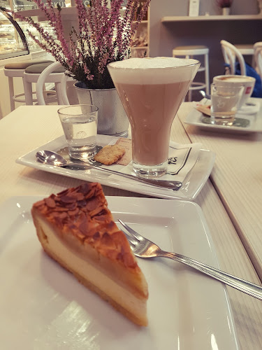 Kemenes Cukrászda Attila út - Vendéglátás