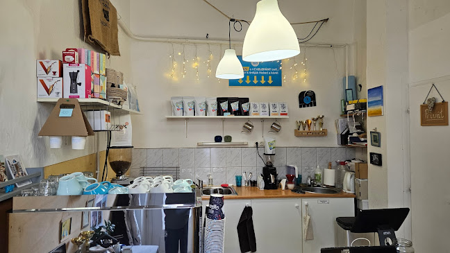 Kék Elefánt Kávézó