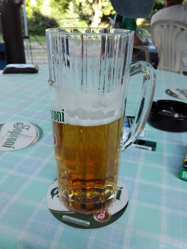 Két pisztoly söröző - Vendéglátás