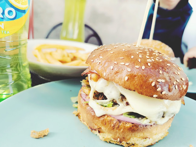 Chili's Burger - Vendéglátás