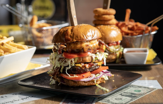 Opinii despre Johnny's Bistro Veszprém în Veszprém - Vendéglátás