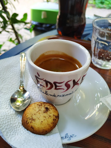 Édeske Cukrász Műhely - Vendéglátás