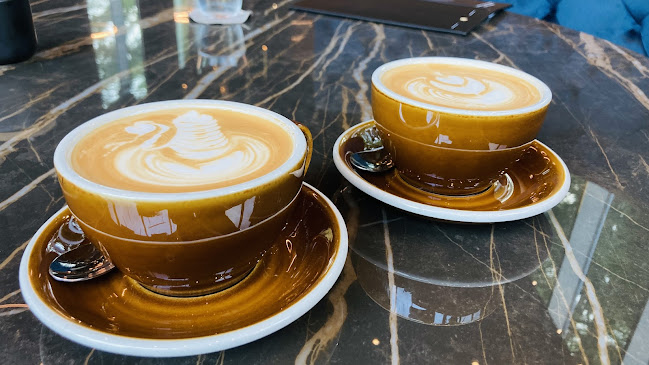 Újváros Bisztró - innovatív kortárs magyar étterem - Vendéglátás