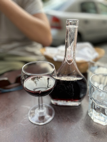 Opinii despre Klauzál Café & Restaurant în Budapest - Vendéglátás