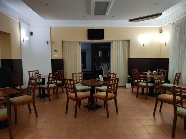 Kastélydomb Kávézó Étterem - Vendéglátás