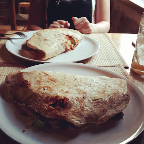 Opinii despre Mediterrán Pizzéria în Kerekegyháza - Vendéglátás