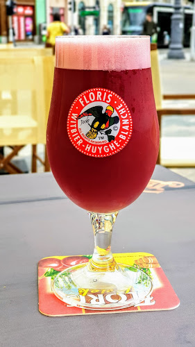 Comentarii opinii despre Villanyrendőr Sörbár