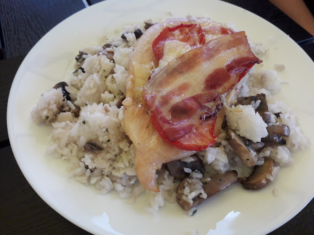 Kecskemét, Petőfi Sándor u. 1, 6000