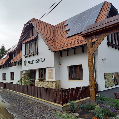 Opinii despre Turisztikai Információs Központ – Tanoda kávézó în Háromhuta - Vendéglátás