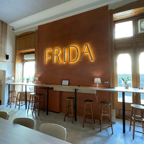 Opinii despre Frida Kávéház în Debrecen - Vendéglátás