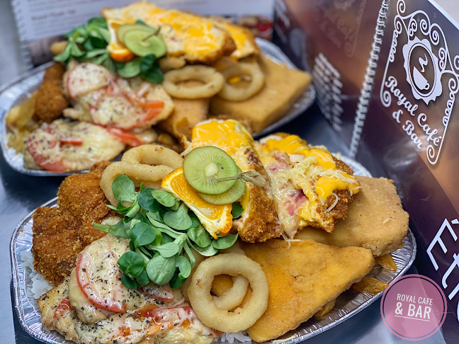 Royal Cafe & Bar - Vendéglátás