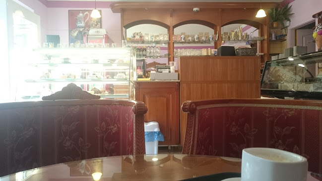 Opinii despre Éden Cukrászda în Hajdúnánás - Vendéglátás