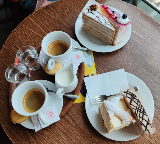 Opinii despre Horváth Cukrászda în Budapest - Vendéglátás