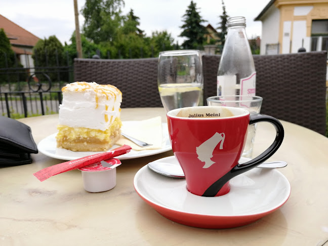 Opinii despre Schőnig Cukrászda és Kávéház în Veszprém - Vendéglátás