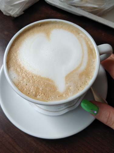 Comentarii opinii despre Pöttyös kávézó