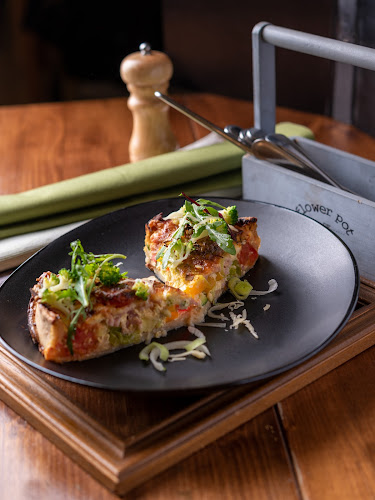 Sopron, Ógabona tér 44-46, 9400