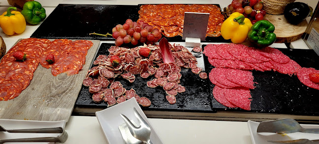 Opinii despre Euro Teke în Szeged - Vendéglátás