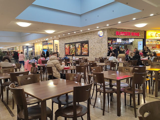 KFC Eger Agria Park - Vendéglátás
