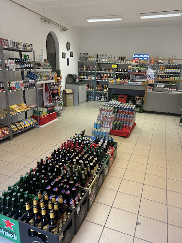 Opinii despre Marianna Ital és Vegyesbolt în Tata - Vendéglátás