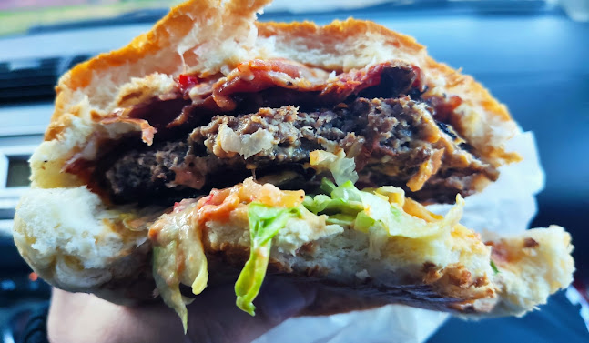 Opinii despre Pizza Terasz Házhozszállítás în Miskolc - Vendéglátás