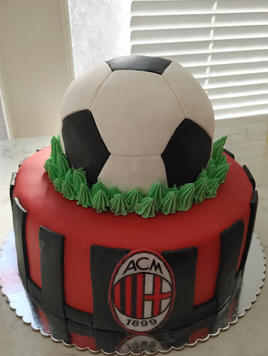 Comentarii opinii despre Sütivarázs Cukrászműhely