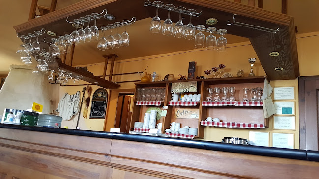 Opinii despre Frank-hegyi Turistaház és Fogadó în Budaörs - Vendéglátás