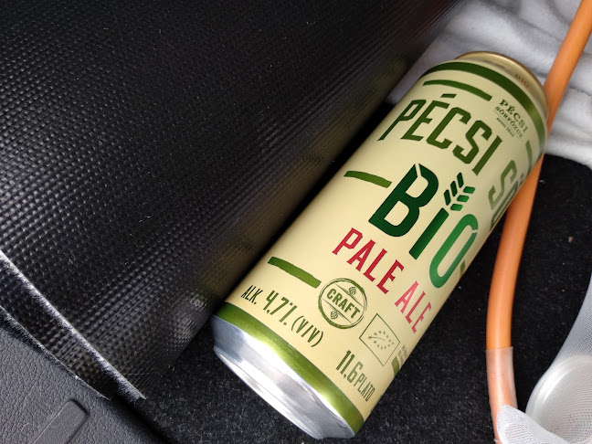 Comentarii opinii despre Pécsi Sör Márkabolt