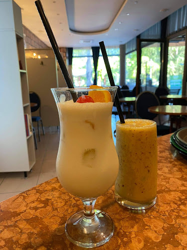 Kecskemét, Kossuth tér 6-7, 6000