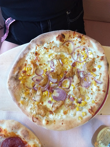 Comentarii opinii despre Gomba Étterem és Pizzéria