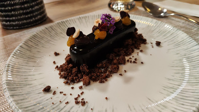 Szolnok, Olajbányász sétány 1, 5000